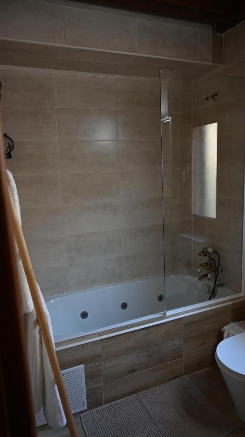 Torremocha de Jarama Casa Rural Antigua Botica מראה חיצוני תמונה